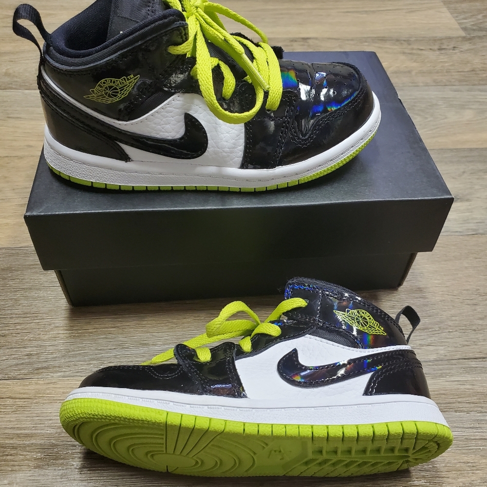 Boys jordans